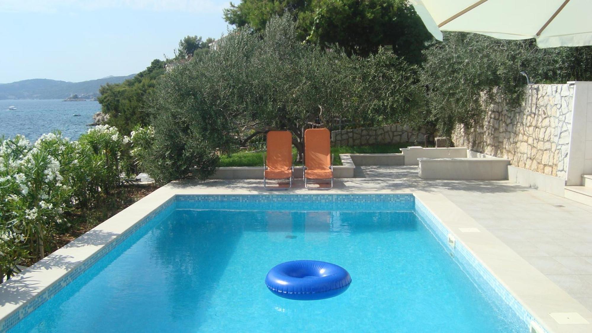 Apartments Niana With Heated Seawater Swimingpool Donji Okrug  Esterno foto