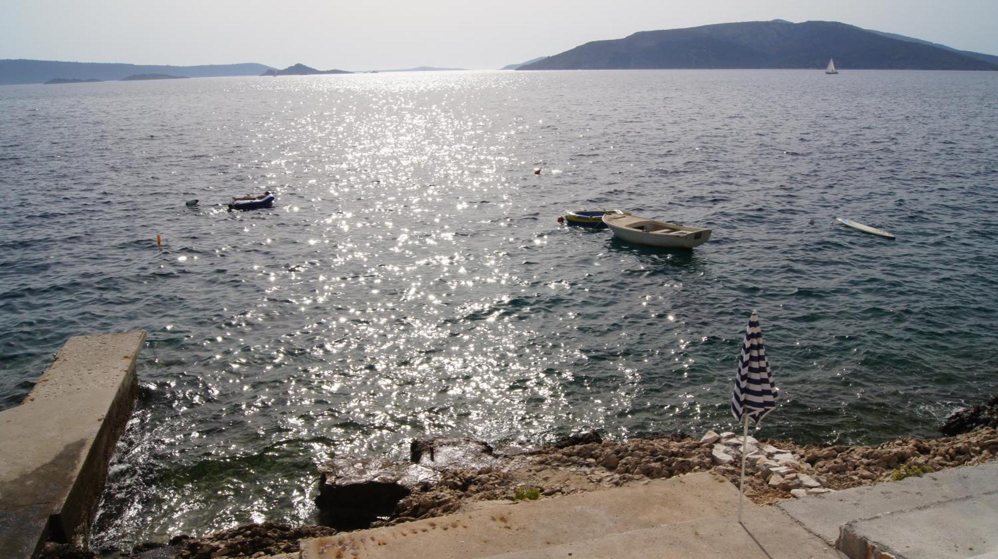 Apartments Niana With Heated Seawater Swimingpool Donji Okrug  Esterno foto